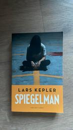 Lars Kepler - Spiegelman, Boeken, Thrillers, Scandinavië, Ophalen of Verzenden, Zo goed als nieuw, Lars Kepler