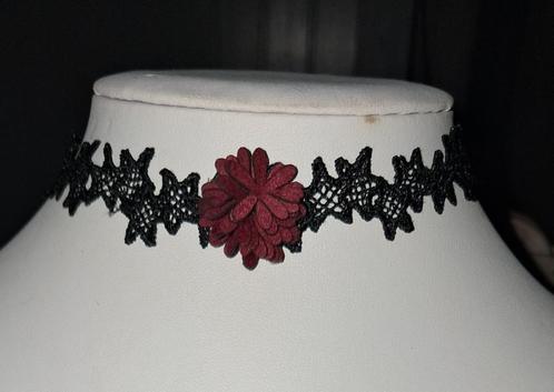 Mooie nieuwe zwarte gothic ketting / chocker met bloem, Sieraden, Tassen en Uiterlijk, Kettingen, Nieuw, Overige materialen, Wit