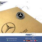 origineel Mercedes VOORBUMPER LOGO EMBLEEM ZWART AMG W176 W1, Ophalen of Verzenden, Gebruikt, Mercedes-Benz