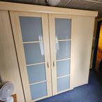 Kledingkast met schuifdeuren, Huis en Inrichting, Kasten | Kledingkasten, Ophalen, Met plank(en), Zo goed als nieuw, 200 cm of meer