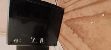 Atx pc case met tempered glass rgb strip en 2 hdd/ssd lades beschikbaar voor biedingen