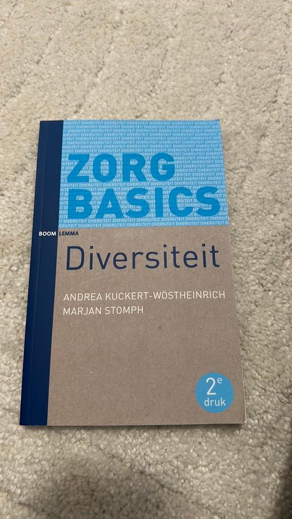 Andrea Kuckert - Wöstheinrich - Diversiteit, Boeken, Ophalen of Verzenden, Zo goed als nieuw, Andrea Kuckert - Wöstheinrich; Marjan Stomph