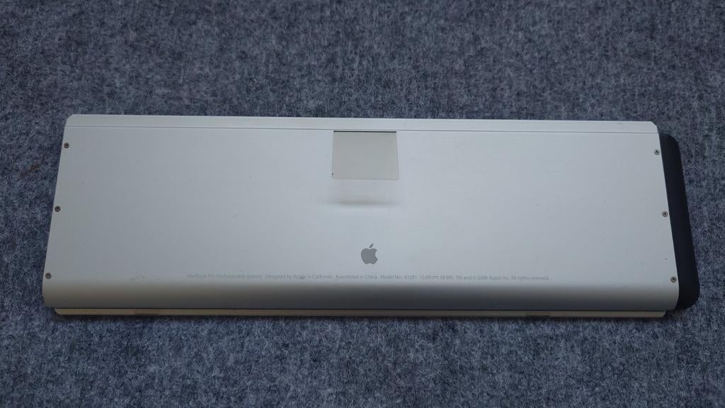 Apple Macbook pro accu A1282 10.8v 50wh in goede staat, Computers en Software, Apple Macbooks, MacBook Pro, Gebruikt, Ophalen of Verzenden