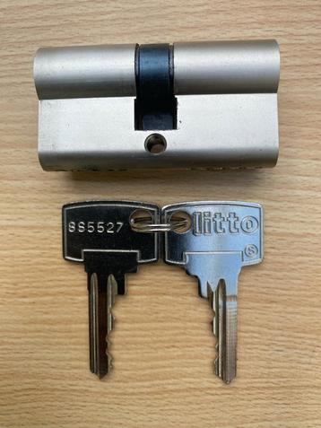 Litto Profielcilinder Messing Vernikkeld 60mm   30-30  beschikbaar voor biedingen