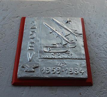 Socialistisch Hongarije Luchtverdedigingsplaque 25 jaar beschikbaar voor biedingen
