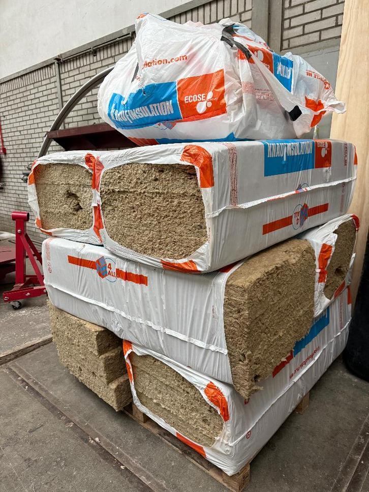 KNAUF Isolatiemateriaal 14cm dik x 60 cm x 120 cm, Doe-het-zelf en Verbouw, Isolatie en Afdichting, Zo goed als nieuw, Muurisolatie