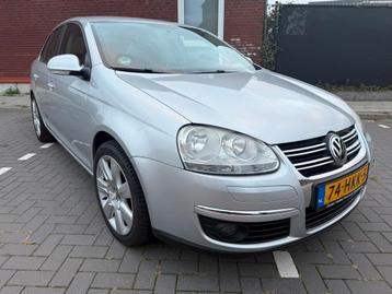 Volkswagen Jetta 1.6 Trendline Airco Apple Carplay Navi 2009 beschikbaar voor biedingen
