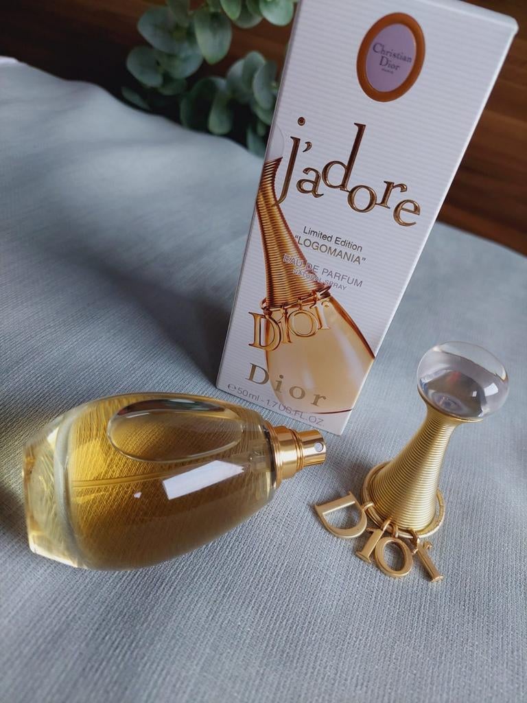 Collector's item - J'adore 'Logomania' 50ml. EdP, Ophalen of Verzenden, Nieuw, Parfumfles, Gevuld