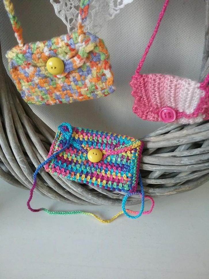 Gehaakte kinderportemonneetjes / minitasjes, Sieraden, Tassen en Uiterlijk, Kindersieraden, Zo goed als nieuw, Overige typen, Overige kleuren