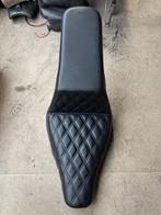 Stoer Diamond Stitch Zadel – Harley-Davidson Softail 2000–20, Motoren, Onderdelen | Harley-Davidson, Gebruikt, -, -, Ophalen of Verzenden