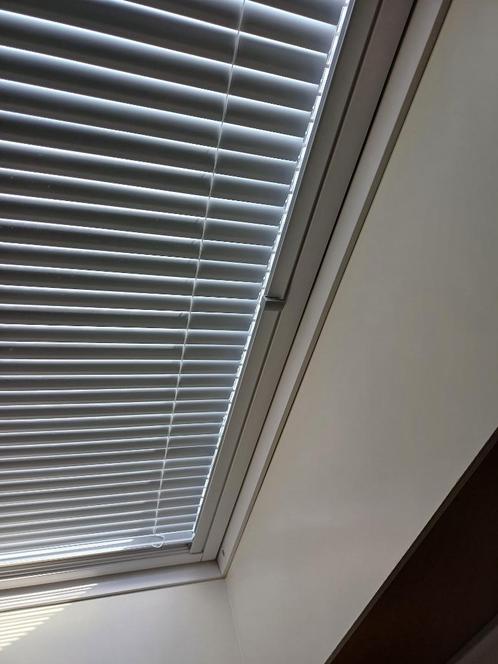 Velux lees omschrijving, Huis en Inrichting, Stoffering | Gordijnen en Lamellen, Zo goed als nieuw, 100 tot 150 cm, 50 tot 100 cm