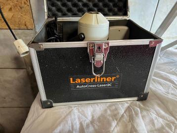 Bouw gereedschap en materialen beschikbaar voor biedingen