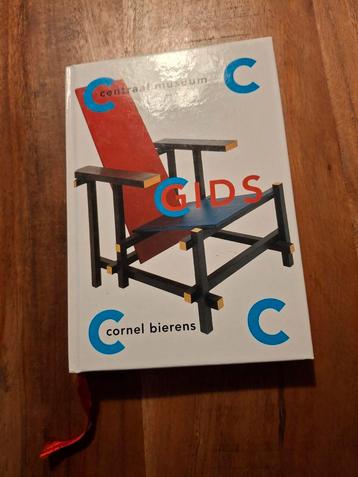 Centraal Museum Gids - Cornel Bierens beschikbaar voor biedingen