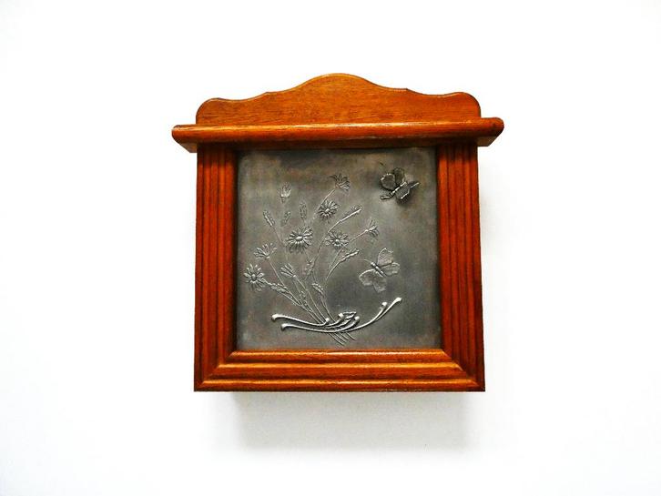 Uniek sleutelkastje met 5 haken plaquette vlinders bloemen, Antiek en Kunst, Curiosa en Brocante, Ophalen of Verzenden