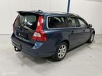 Volvo V70 2.5T Summum FOUR-C / SCHUIFDAK / LEER, Gebruikt, Blauw, 2521 cc, Handgeschakeld
