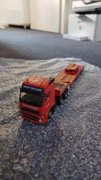 VOLVO FH12 met dieplader van Nooteboom!, Hobby en Vrije tijd, Modelauto's | 1:50, Ophalen of Verzenden, Zo goed als nieuw, Bus of Vrachtwagen