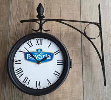Dubbelzijdige BAVARIA stationsklok
33 x 33cm beschikbaar voor biedingen