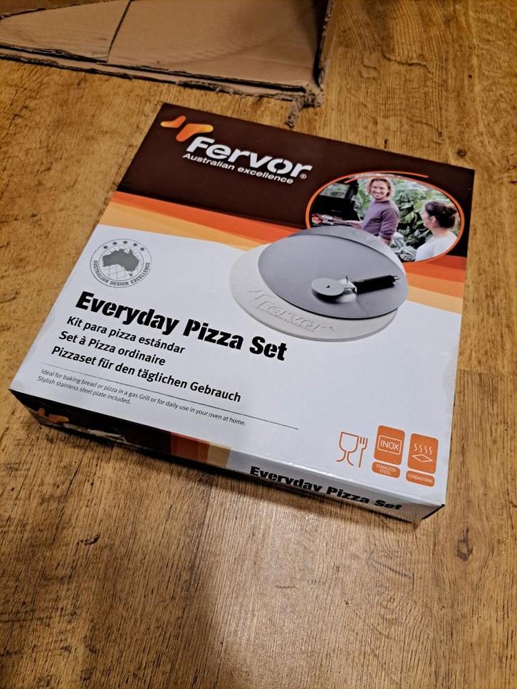 BBQ Pizza Steen - Fervor Everyday Pizza Set, Tuin en Terras, Barbecue-accessoires, Nieuw, Ophalen of Verzenden