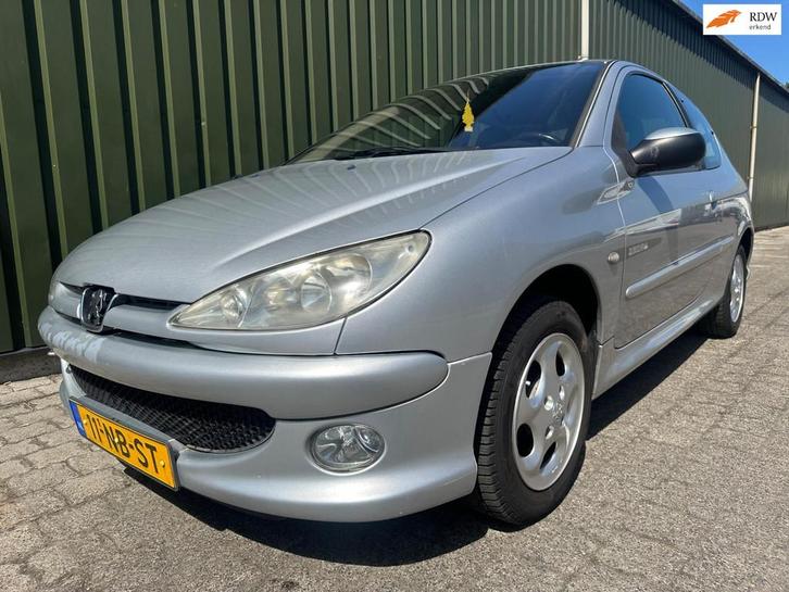 Peugeot 206 1.4 Quiksilver Nieuwe APK, Auto's, Peugeot, Bedrijf, Te koop, ABS, Airbags, Airconditioning, Centrale vergrendeling