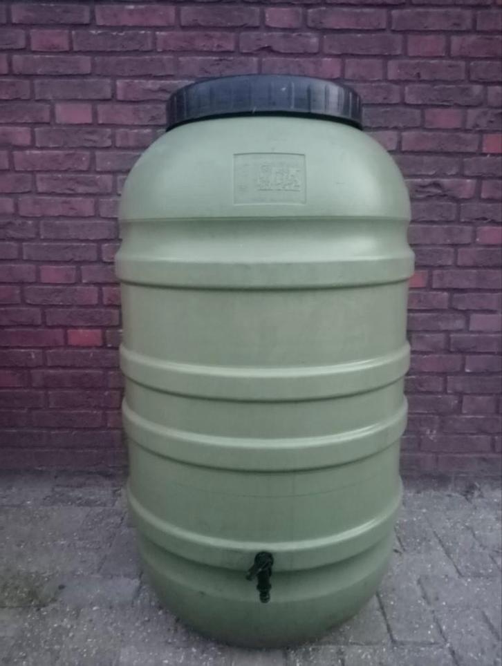 Groene regentonnen 220 liter inhoud, Tuin en Terras, Regentonnen, Zo goed als nieuw, 150 liter of meer, Met kraantje, Ophalen of Verzenden