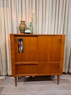 Vintage highboard teak kast wandkast mid century design, Huis en Inrichting, Kasten | Wandmeubels, Ophalen, ..., Zo goed als nieuw