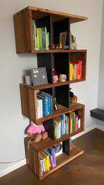XOOON boekenkast / vakjeskast, Huis en Inrichting, Kasten | Boekenkasten, 50 tot 100 cm, 25 tot 50 cm, 150 tot 200 cm, Zo goed als nieuw