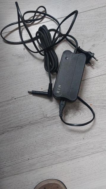 RIH L1 (v5) Acculader STC-8127-LC/R - 36V 2A beschikbaar voor biedingen