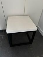 Bijzettafel / salontafel met zwart metalen onderstel, Ophalen, Minder dan 50 cm, Vierkant, Minder dan 50 cm