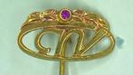 Massief Gouden CNV Speldje met Robijntje met goud waarmerk, Verzamelen, Speldjes, Pins en Buttons, Ophalen of Verzenden, Zo goed als nieuw