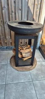 Robuuste vuurschaal met grillring – incl houtopslag, Tuin en Terras, Ophalen, Zo goed als nieuw