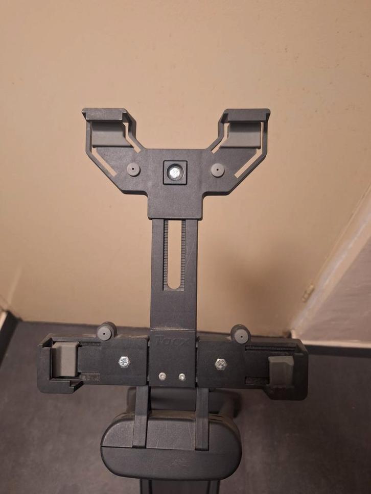 Tablet/iPad Houder voor Fitnessapparatuur, Sport en Fitness, Fitnessmaterialen, Zo goed als nieuw, Overige typen, Ophalen of Verzenden
