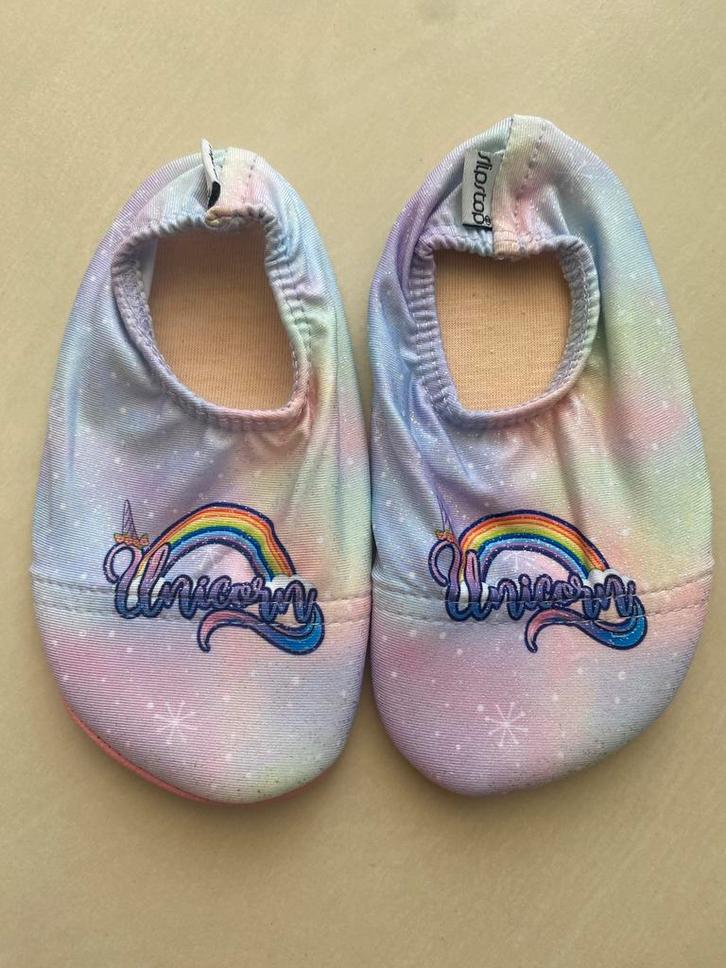Nieuwe Slipstop waterschoentjes maat 21 / 23, Kinderen en Baby's, Kinderkleding | Kinder-zwemkleding, Nieuw, Zwemschoenen, Meisje