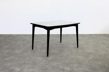 vintage eettafel | tafel | eetkamer | Benze beschikbaar voor biedingen