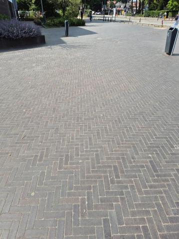 oud gebakken dikformaten rood paars genuanceerd beschikbaar voor biedingen