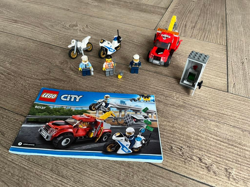 Lego City 60137 - Politie sleepwagen, Ophalen of Verzenden, Gebruikt, Complete set, Lego