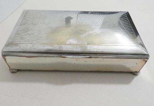 Silver plated box [450], Antiek en Kunst, Antiek | Woonaccessoires, Ophalen