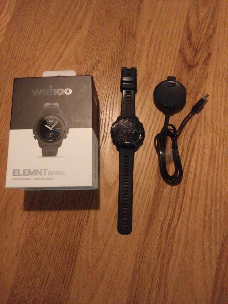 Wahoo ELEMNT Rival GPS Multisport Horloge, Sport en Fitness, Hartslagmeters, Zo goed als nieuw, Ophalen of Verzenden