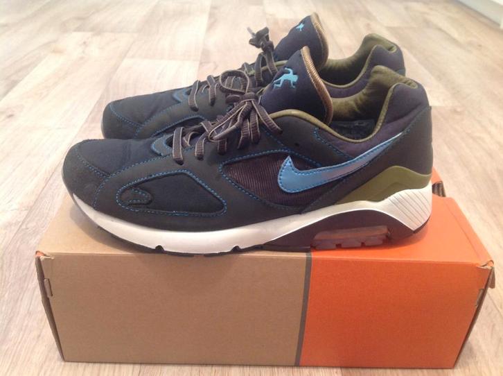 Nike air 180 limited edition evolution, Kleding | Heren, Schoenen, Nieuw, Sneakers of Gympen, Overige kleuren, Ophalen of Verzenden