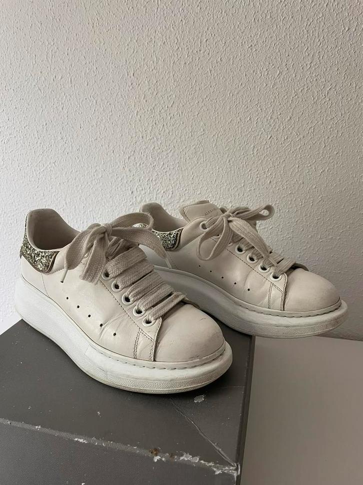 Alexander McQueen, Kleding | Dames, Schoenen, Gedragen, Sneakers of Gympen, Wit, Ophalen of Verzenden
