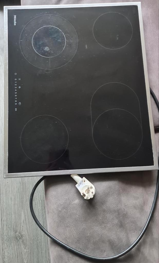 Miele Keramische Kookplaat - Goed Onderhouden, Witgoed en Apparatuur, Kookplaten, Gebruikt, Inbouw, Keramisch, 4 kookzones, Ophalen
