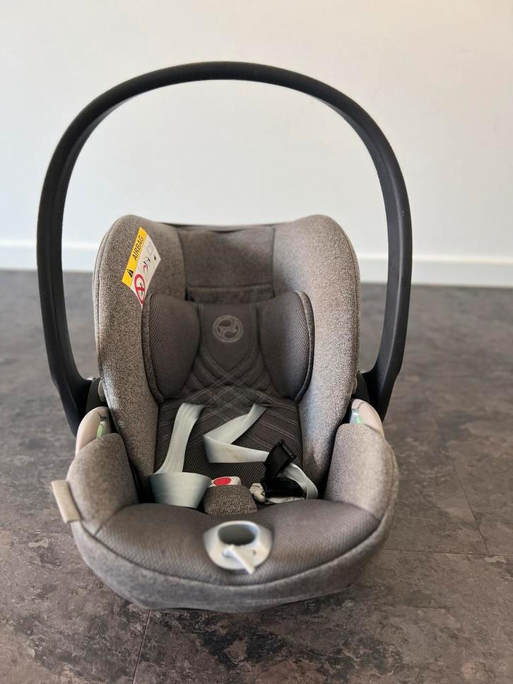 Mooie autostoel - Cybex, Kinderen en Baby's, Autostoeltjes, Zo goed als nieuw, Chicco, 0 t/m 13 kg, Autogordel, Zijbescherming