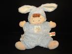 NICOTOY SIMBA POPJE  VELOURS HUIDSKLEUR MET PLUCHE BLAUW LIJ, Ophalen of Verzenden, Nieuw, Overige typen