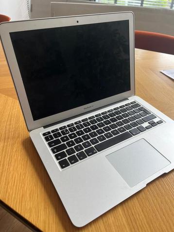 Macbook Air 2017 zeer goede staat beschikbaar voor biedingen