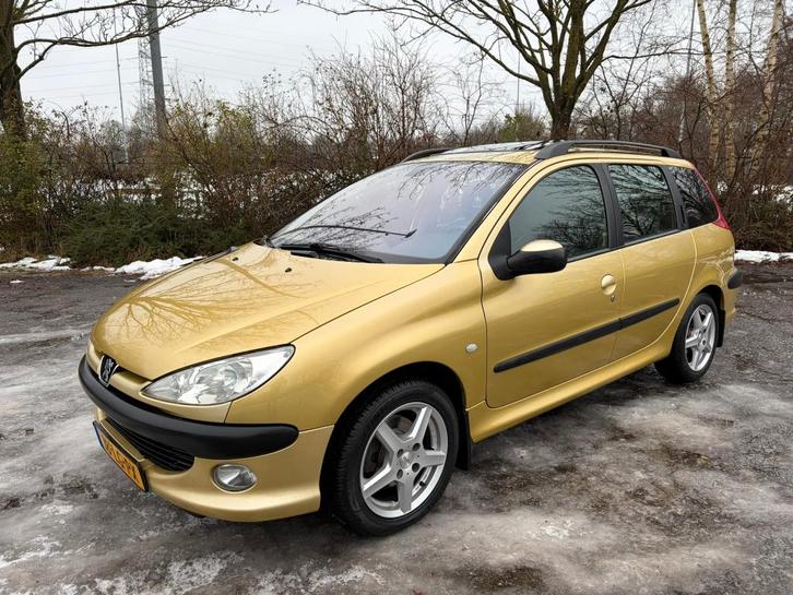 Peugeot 206SW | Schuifdak | Airco |4season| Leder | APK 1/27, Auto's, Peugeot, Bedrijf, ABS, Airbags, Airconditioning, Boordcomputer