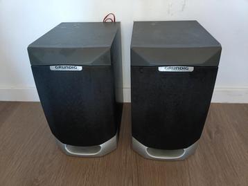 Setje Grundig 2 weg speakers met vaste speaker snoer beschikbaar voor biedingen