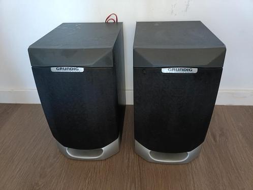 Setje Grundig 2 weg speakers met vaste speaker snoer, Audio, Tv en Foto, Luidsprekers, Zo goed als nieuw, Front, Rear of Stereo speakers