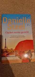Op het eerste gezicht (Special Veldboeket/Kruidvat 2018), Boeken, Danielle Steel, Ophalen of Verzenden, Zo goed als nieuw, Nederland