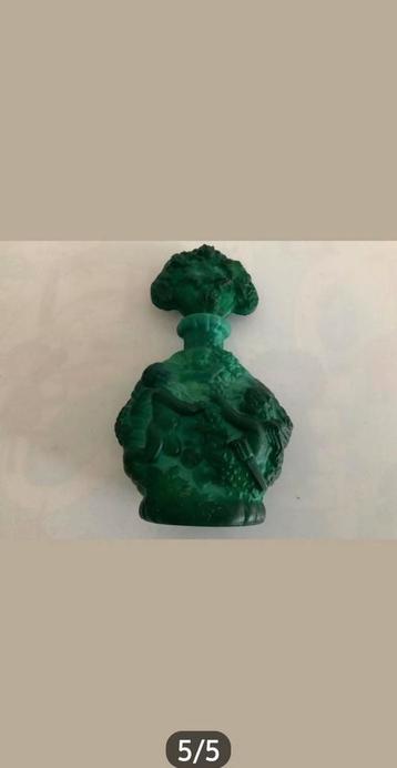 Antieke Parfumflesjes Groen Glas beschikbaar voor biedingen