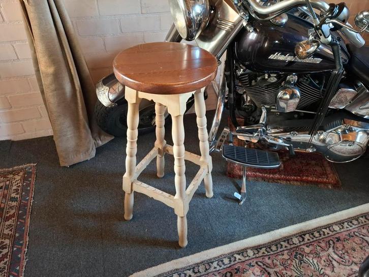 Old Vintage houten Barkruk Super stoer 1x voorradig. Zie,, Huis en Inrichting, Barkrukken, Gebruikt, 60 tot 90 cm, 1 kruk, Ophalen