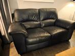 Zwart lederen 2 zitter, Huis en Inrichting, Banken | Bankstellen, Ophalen, Gebruikt, 75 tot 100 cm